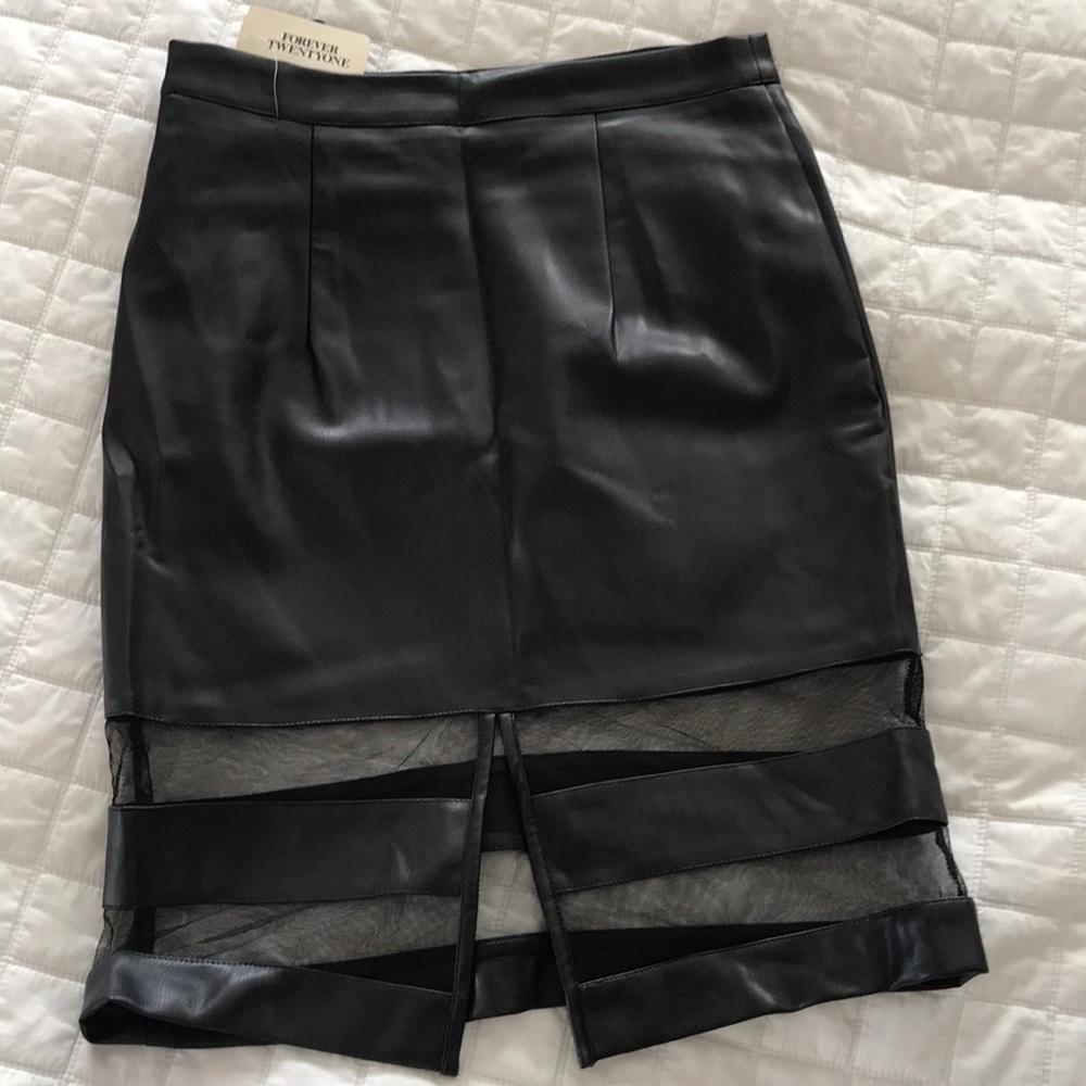 Skirt - Picture 2 of 3